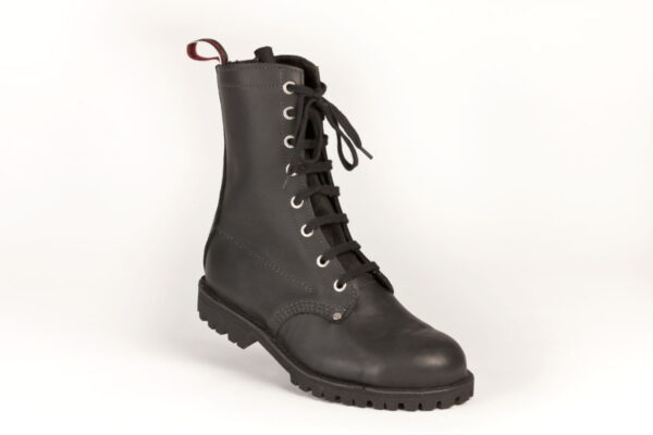 About Us - Lastrite Footwear display picture 3
